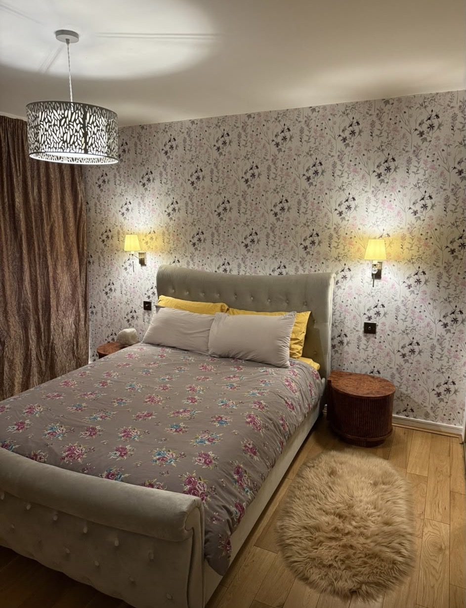 Wallpapering 3