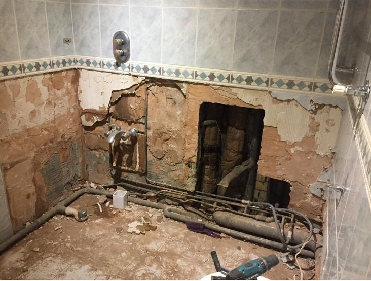 Bathroom refit — Westbourne — before